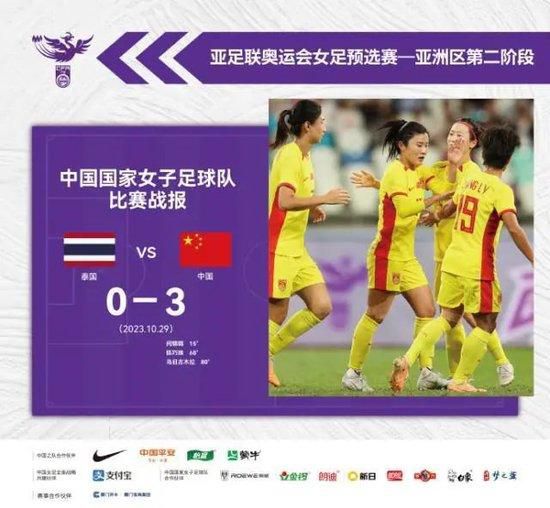 杜振华反问：苏家的对手？谁？叶家？叶家虽然排名第二，但他们哪有这种本事？杜海洋轻轻点头：爸说的有道理……叶家应该是没这个能耐的……说完，他急忙又问杜海清：海清，你和知鱼被救走这么久，难道一点线索也没发现吗？杜海清连忙说道：这些天没离开过病房，只见过医生护士，可是医生护士也不跟我们说什么。